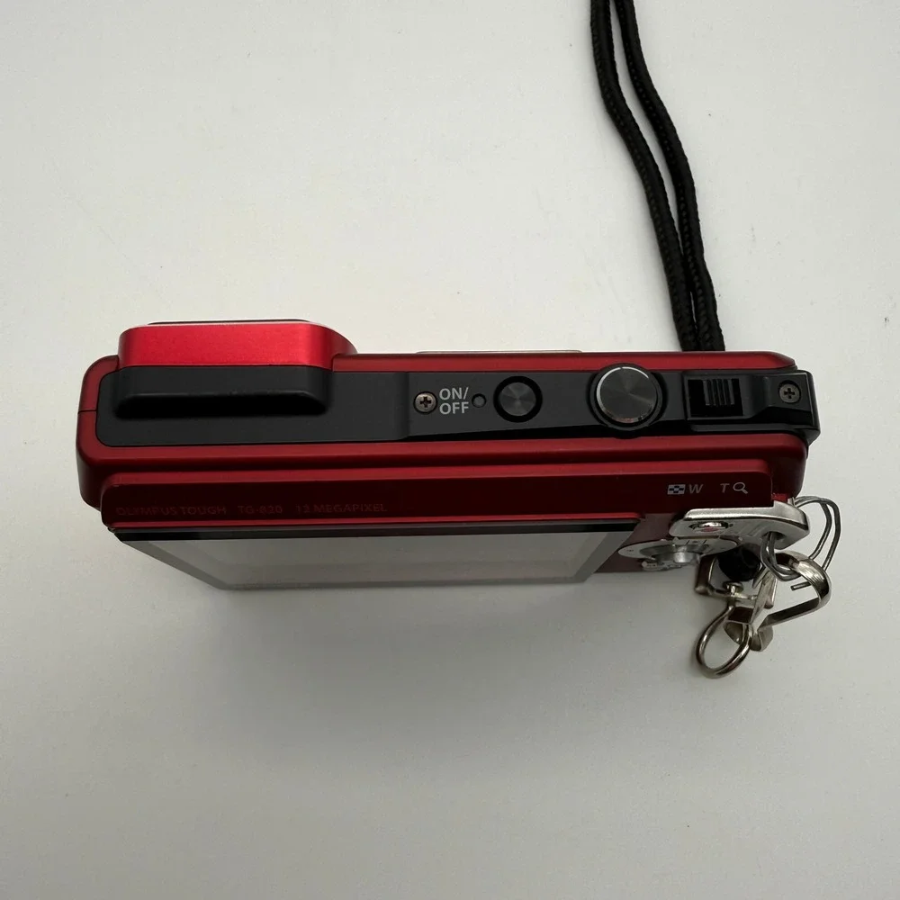 Olympus Tough TG-820 Digital Camera Red 12MP Waterproof Shockproof With Case